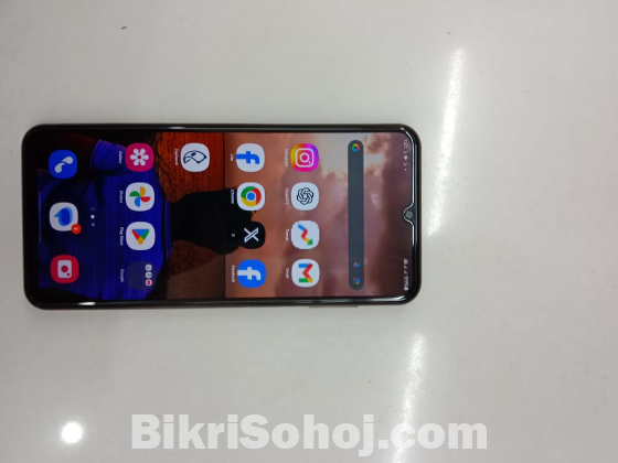 Samsung Galaxy M13